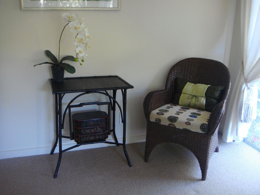 By The Park B & B Whangarei Extérieur photo